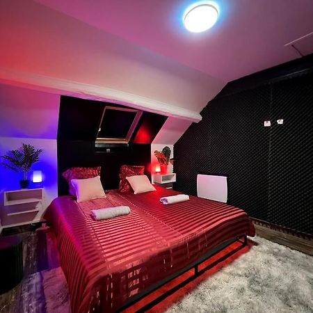 Red Love-Room / Balneo & Plus ! Souppes-sur-Loing Extérieur photo